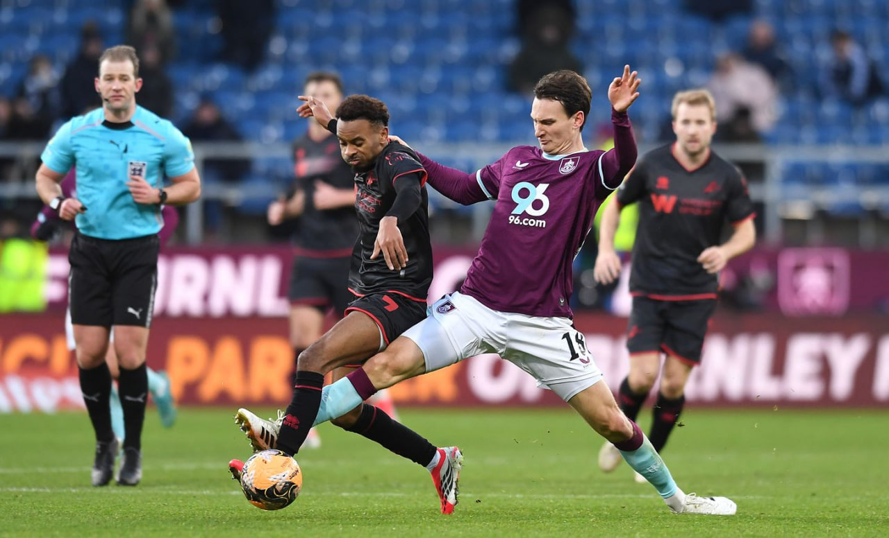 Burnley vs Millwall (22:00 – 10/01) | Xem lại trận đấu